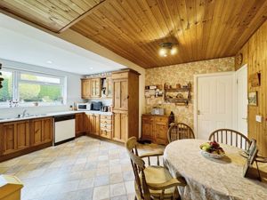 Photo 11- click for photo gallery